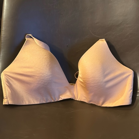 Skims Nude Bra - Picture 2 of 3